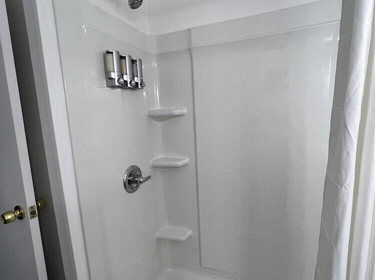 בית מלון כפרי Voyager Inn