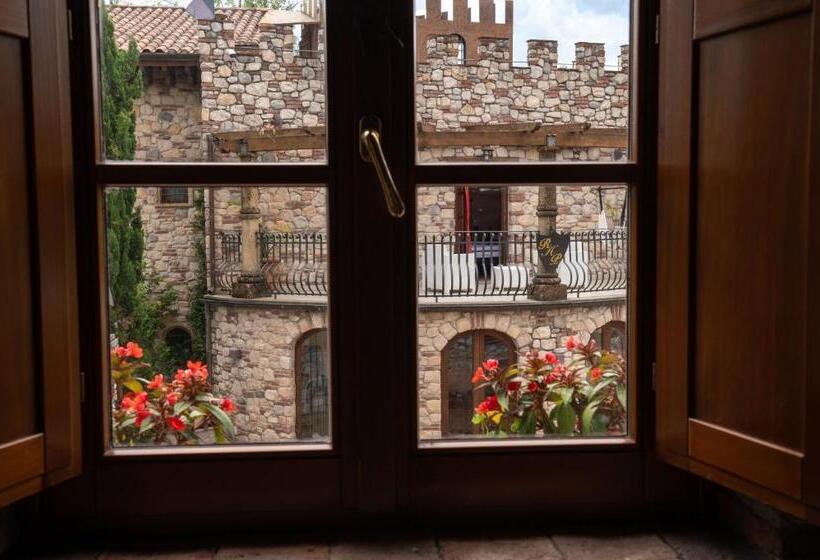 تختخواب و صبحانه Castello Dei Templari