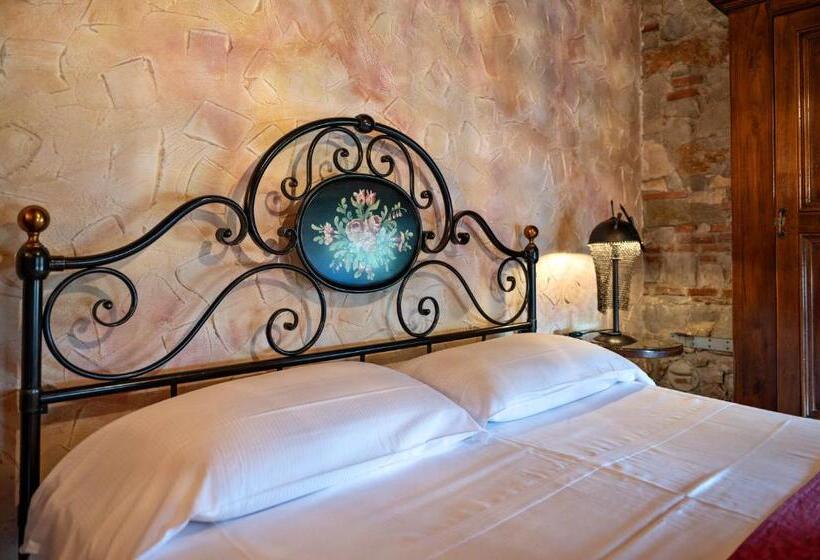 تختخواب و صبحانه Castello Dei Templari