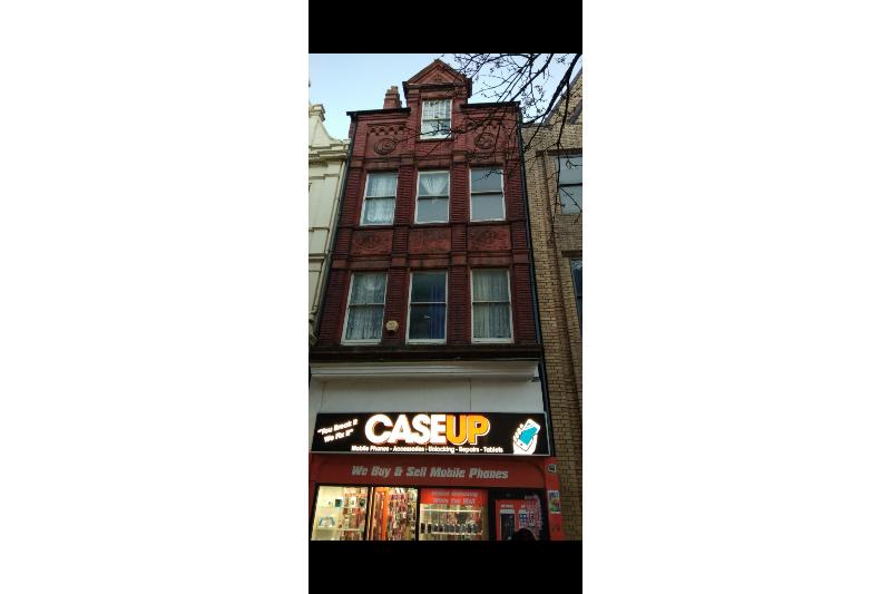 فندق Newport Lodge