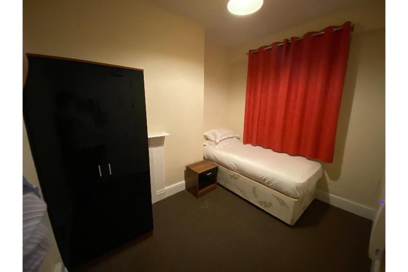 فندق Newport Lodge