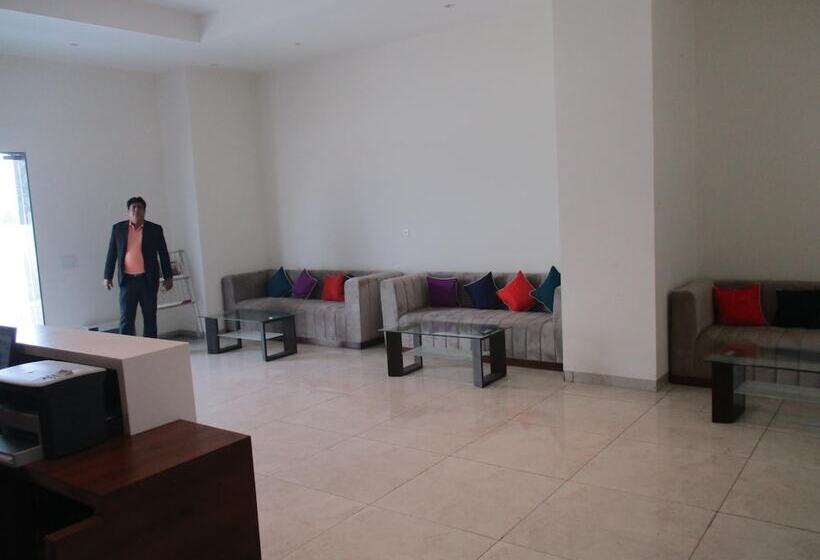 Sentara Hotel And Resort