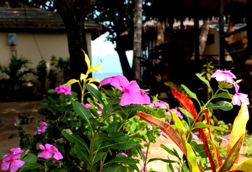 فندق Onong Resort