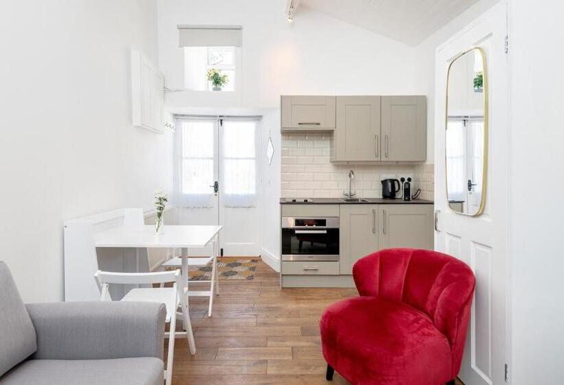 住宿加早餐  The Old Parsonage