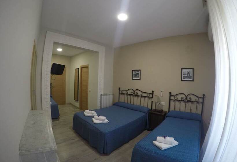 Hostal El Pilar