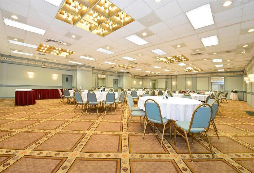 هتل Americas Best Value Inn Baltimore