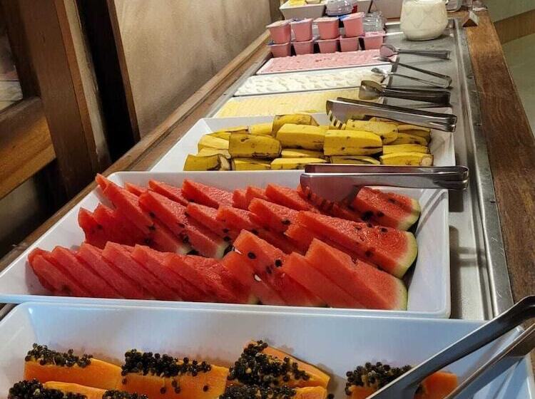 هتل Aquarela Praia