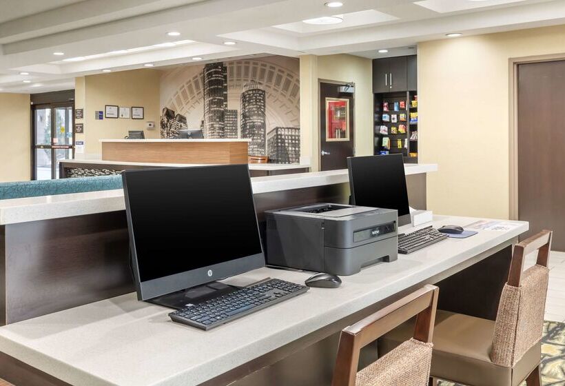 هتل Best Western Plus New Englander