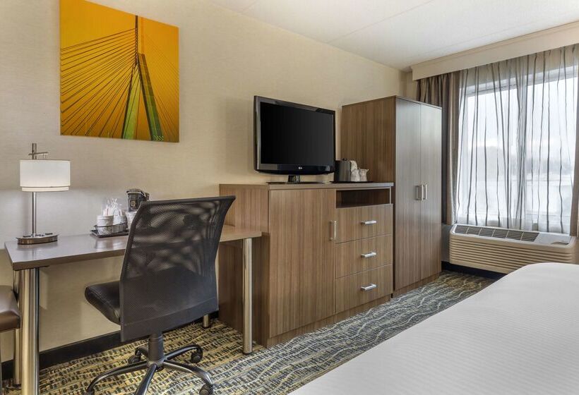 هتل Best Western Plus New Englander