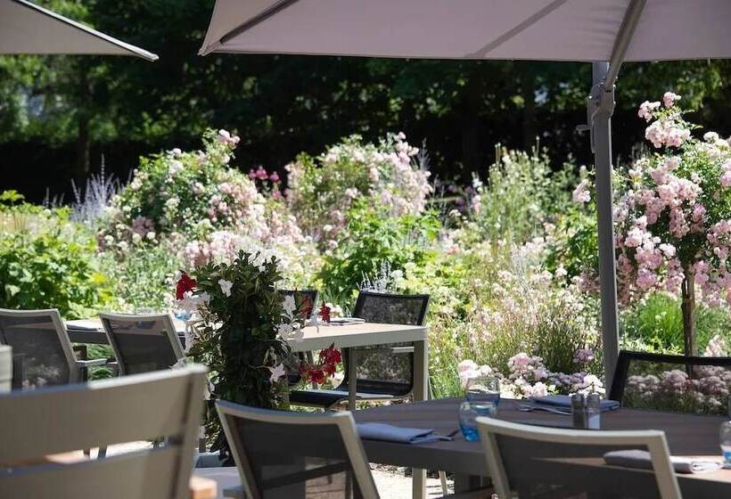 The Jangle Hotel   Paris   Charles De Gaulle   Airport