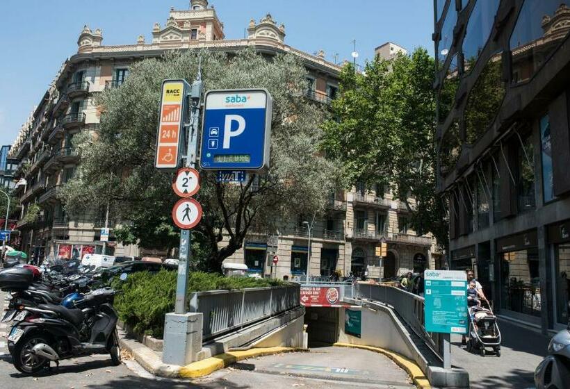 هتل Fashion House