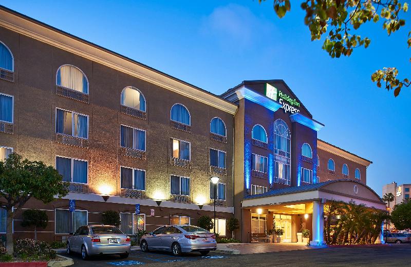 هتل Holiday Inn Express San Diego   Sorrento Valley, An Ihg