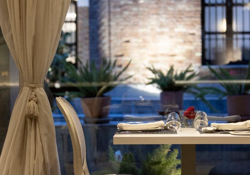 Hospes Palacio De Los Patos, A Member Of Design Hotels