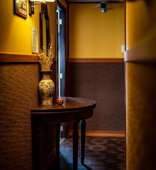ホテル Hostal Alcázar