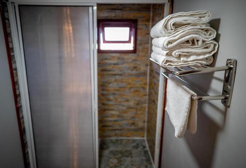 ホテル Hostal Alcázar