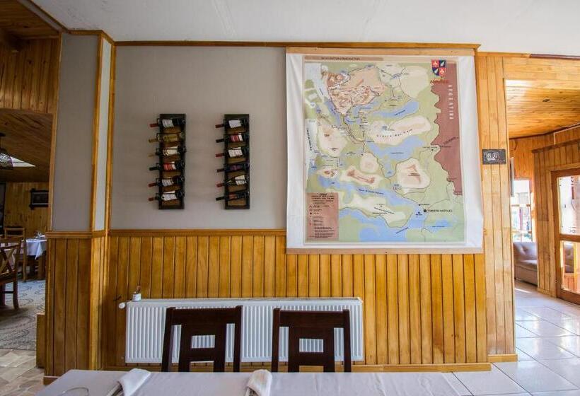ホテル Hostal Alcázar