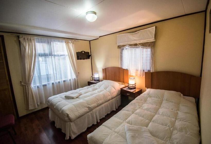ホテル Hostal Alcázar