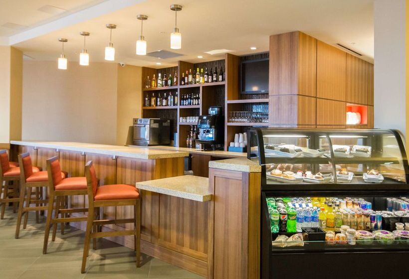 בית מלון כפרי Hyatt Place Daytona Beach Oceanfront