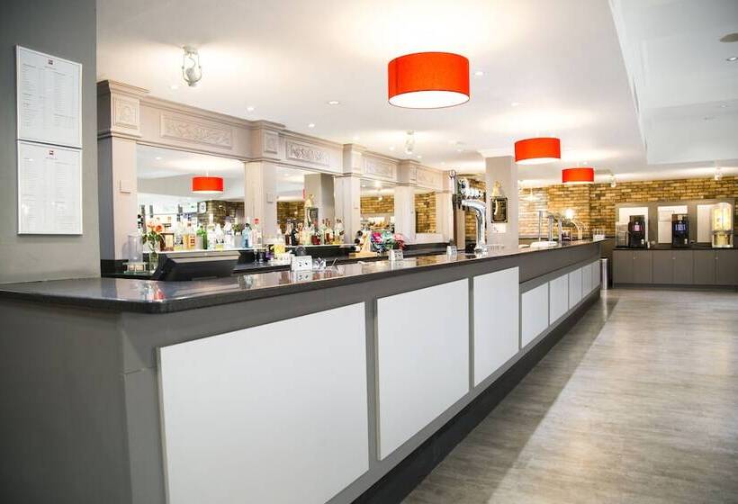 هتل Ibis Hull  City Centre