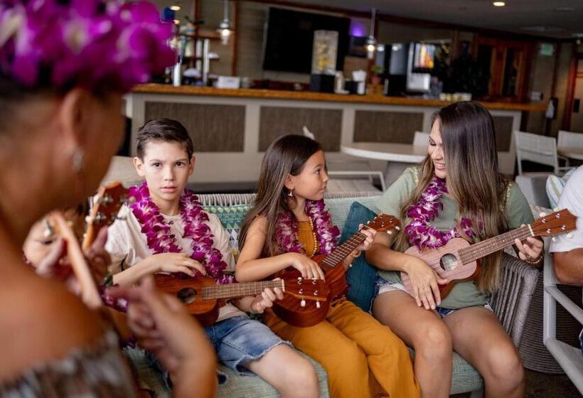 בית מלון כפרי Outrigger Waikiki Beach Resort