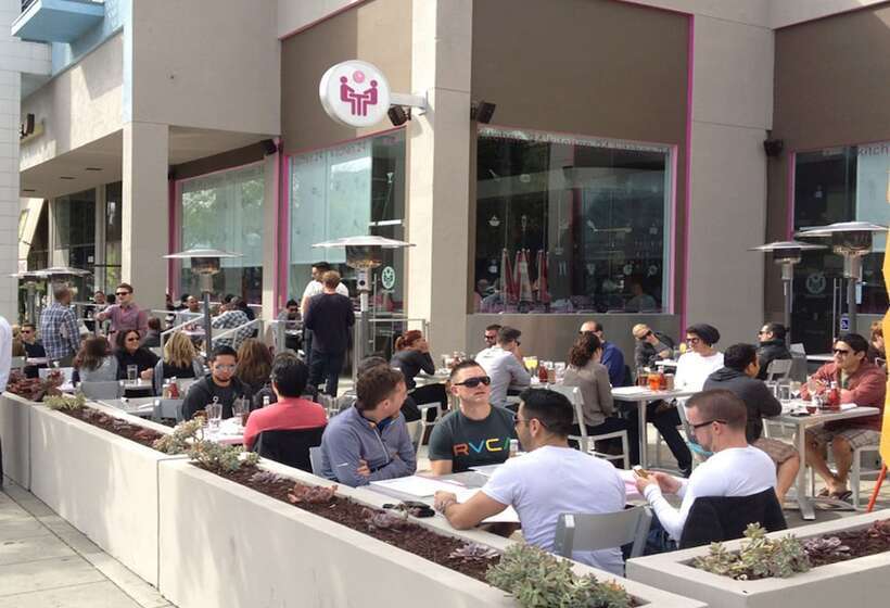 Ramada Plaza By Wyndham West Hollywood Hotel & Suites