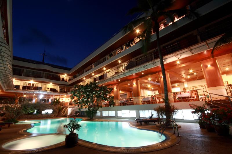 ホテル Samui First House