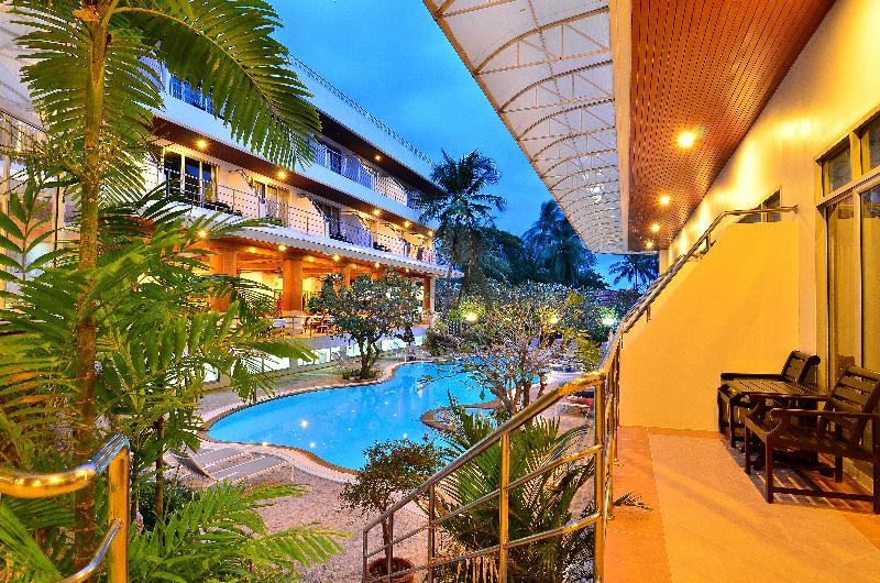 ホテル Samui First House