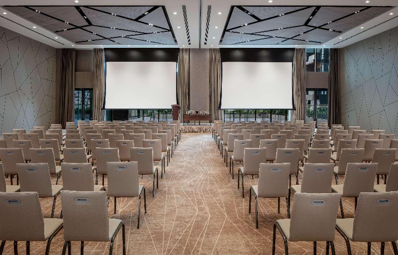 Doubletree By Hilton Dubai M Square Hotel & Residences