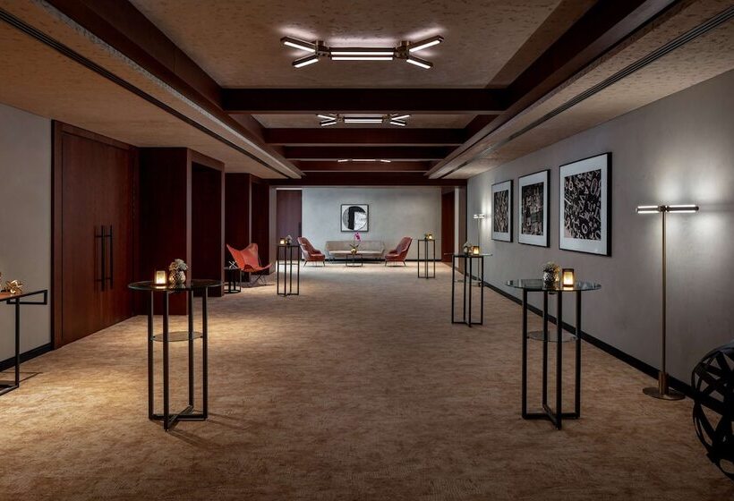 Doubletree By Hilton Dubai M Square Hotel & Residences