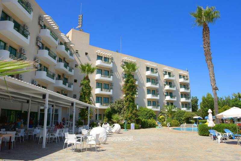 Artemis  Apartments