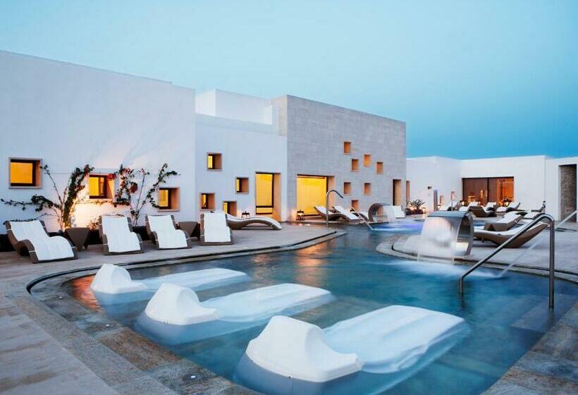 리조트 Grand Palladium Select Palace Ibiza