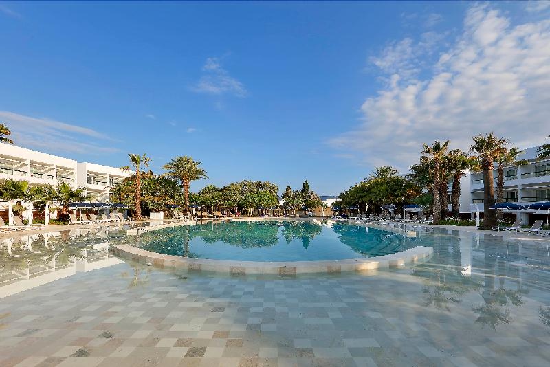 리조트 Grand Palladium Select Palace Ibiza