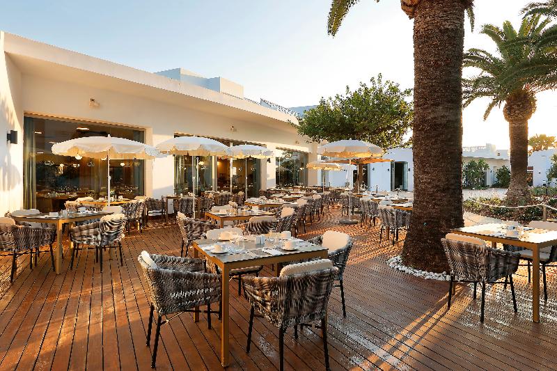 리조트 Grand Palladium Select Palace Ibiza