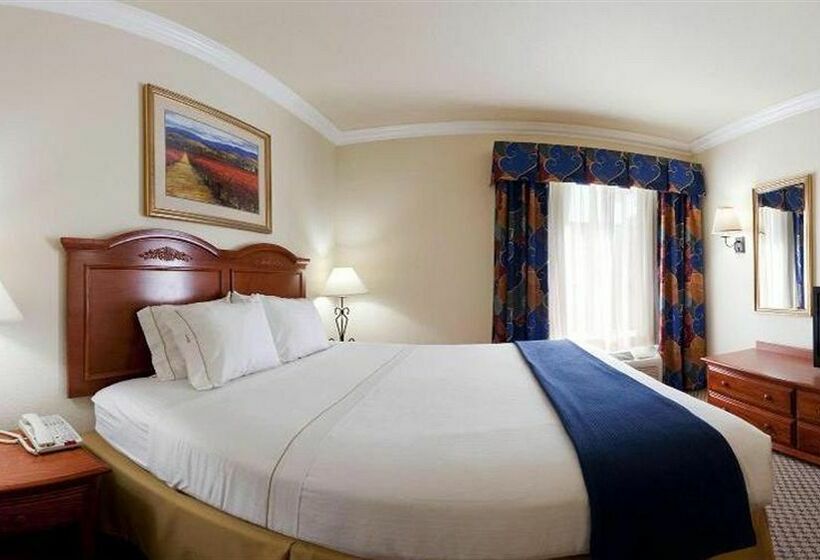 فندق Holiday Inn Express  & Suites  Paso Robles