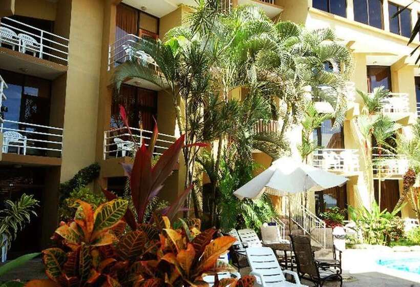 هتل Balcon Del Mar Beach Front
