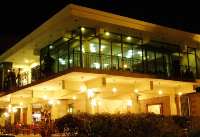 هتل Balcon Del Mar Beach Front