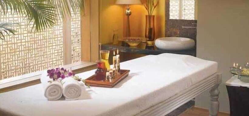 ホテル Club Mahindra Varca Beach, Goa