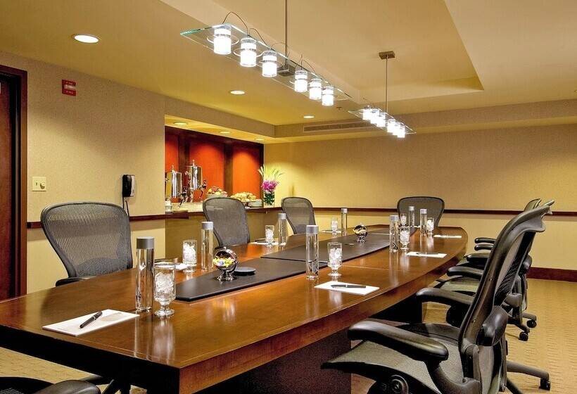 فندق Crowne Plaza   Chicago West Loop, An Ihg