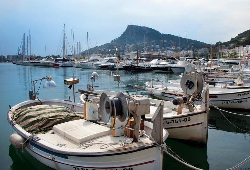 هتل & Diving Les Illes