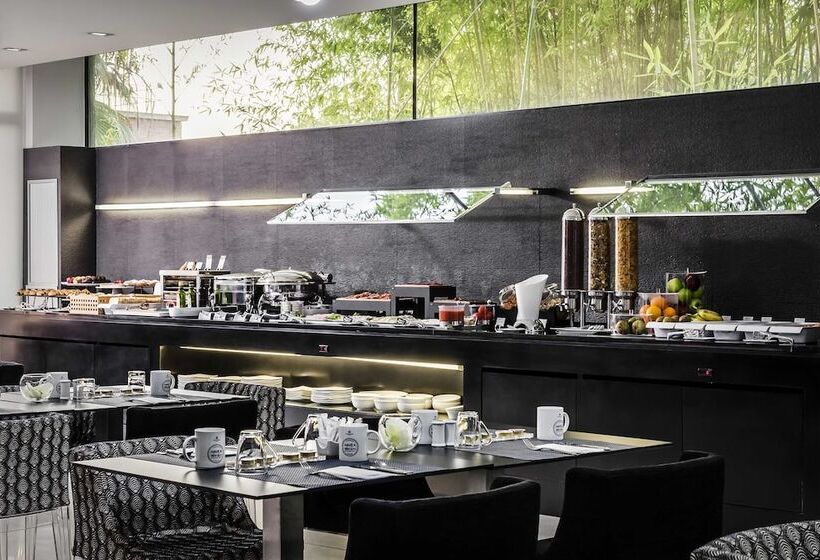 Отель Ikonik Anglí