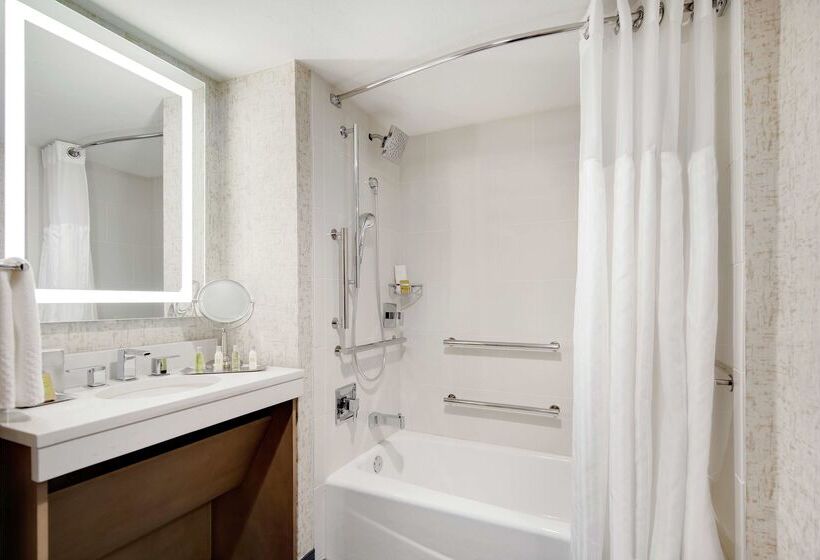هتل Highline Vail  A Doubletree By Hilton