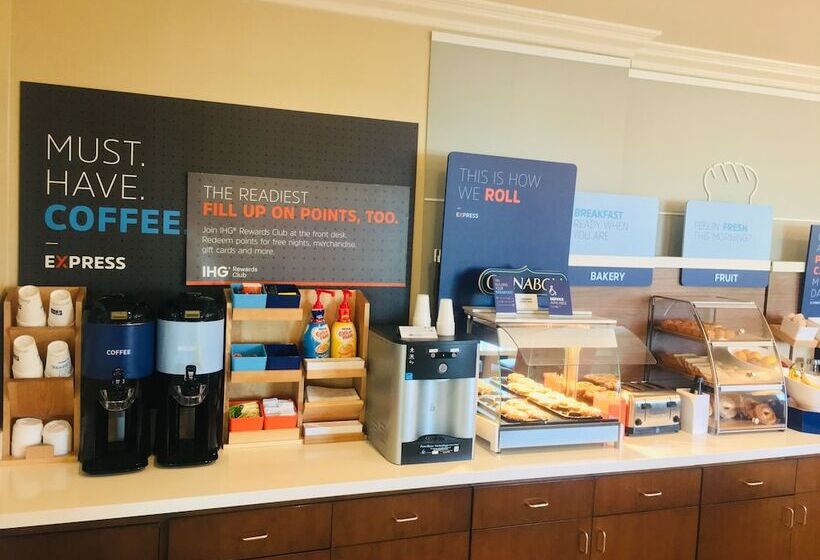 בית מלון כפרי Hampton Inn By Hilton Calexico