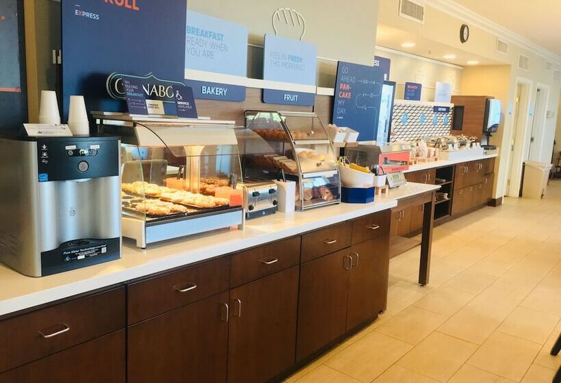 בית מלון כפרי Hampton Inn By Hilton Calexico