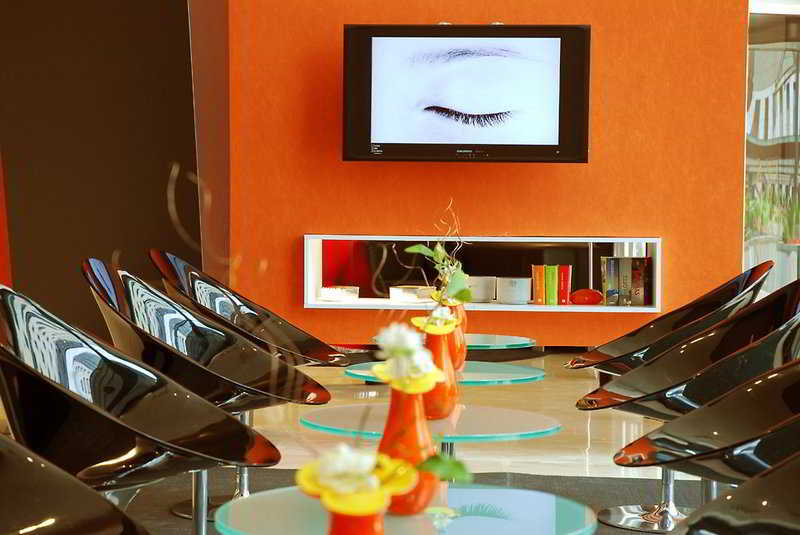 Отель Ilunion Aqua 3