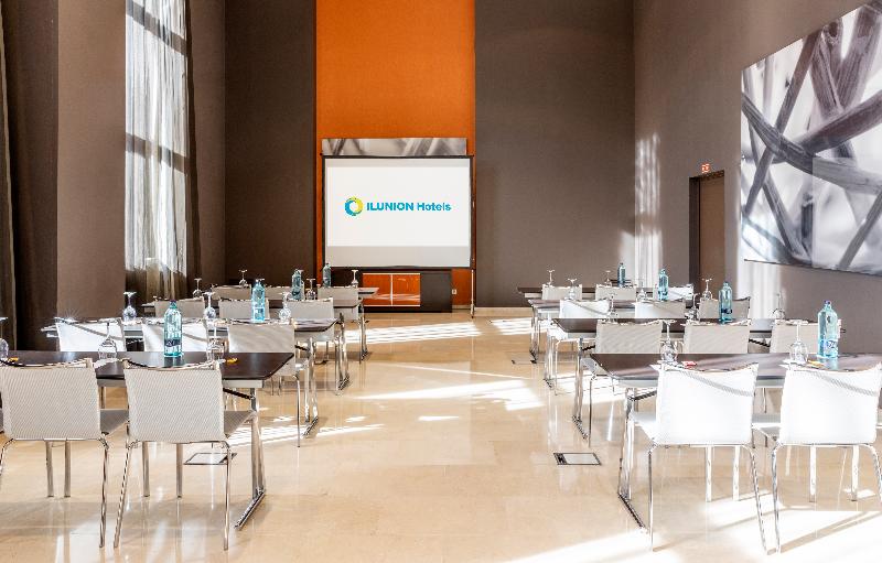 Отель Ilunion Aqua 3