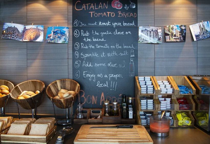 Отель Pestana Arena Barcelona