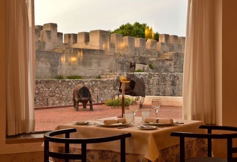 فندق Pousada Castelo De Alcacer Do Sal