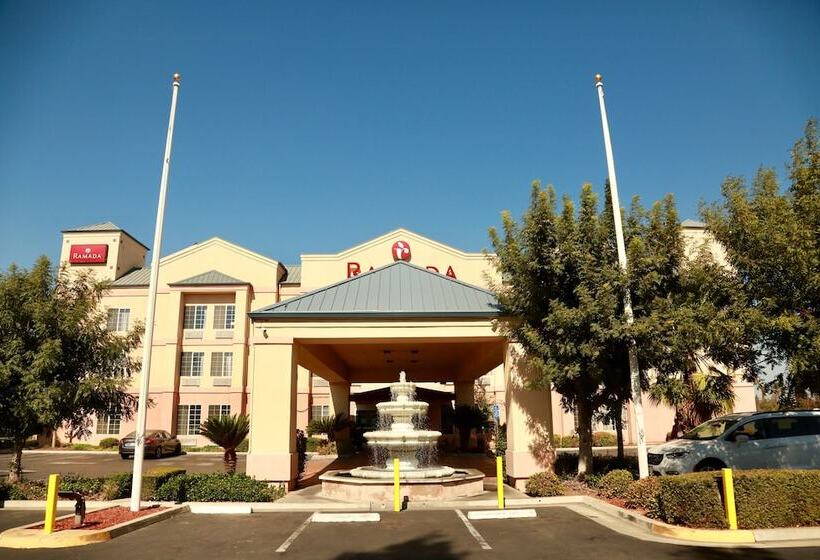 هتل Ramada By Wyndham Fresno Northwest