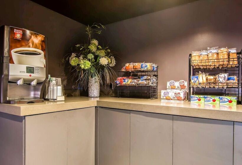 Tilt Hotel Universal Hollywood, Ascend Hotel Collection