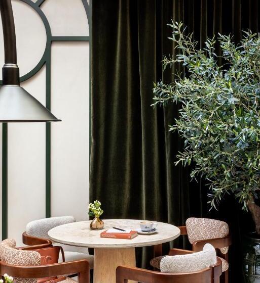 Tótem Madrid, A Small Luxury Hotel Of The World